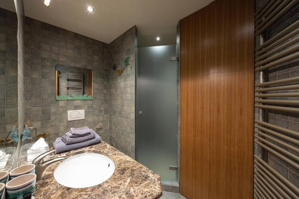 Villa In Gated Community Of Hotel La Reserve Ramatuelle Exterior foto